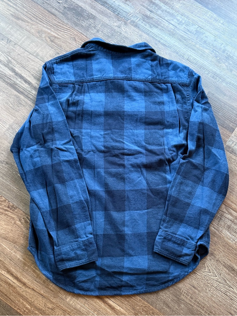Flannel - Picture 3 of 4